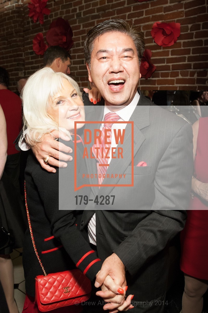 Arlene Inch, Paul Tanphanich, l'affair rouge, US, November 21st, 2014, Photo #179-4287 Arlene Inch, Paul Tanphanich, Photo #179-4287