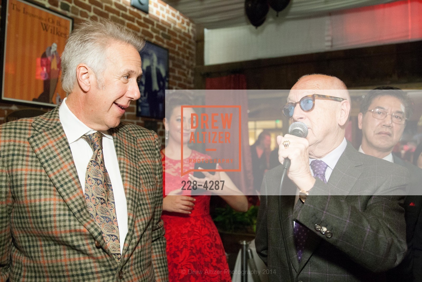 Bud E. Love, Wilkes Bashford, l'affair rouge, US, November 21st, 2014, Photo #228-4287 Bud E. Love, Wilkes Bashford, Photo #228-4287
