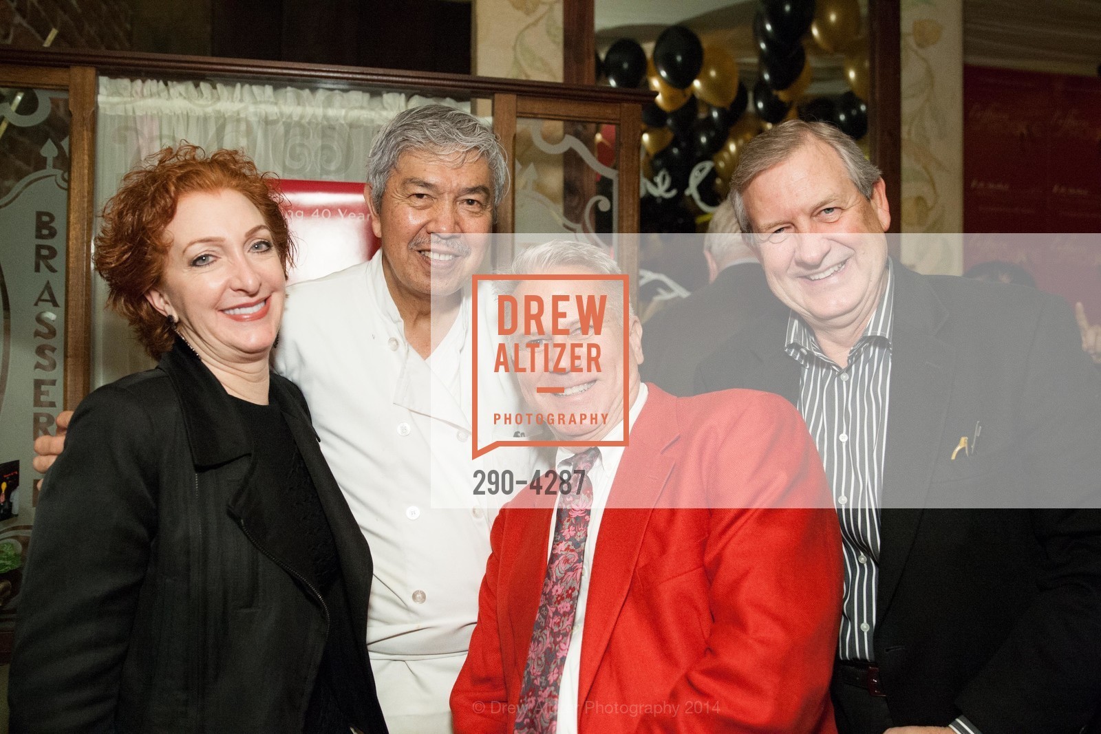 Patricia Roberts, Johnny Tanphanich, Chuck Corder, Fred Roberts, l'affair rouge, US, November 21st, 2014, Photo #290-4287 Patricia Roberts, Johnny Tanphanich, Chuck Corder, Fred Roberts, Photo #290-4287