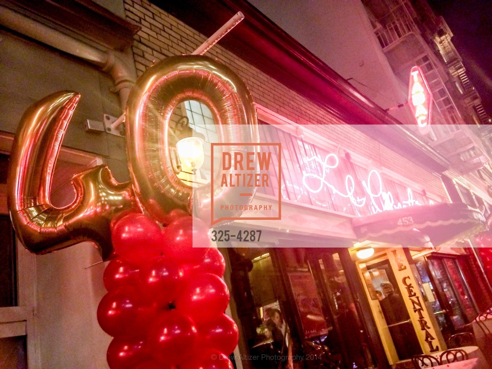 Atmosphere, l'affair rouge, US, November 21st, 2014, Photo #325-4287 Atmosphere, Photo #325-4287