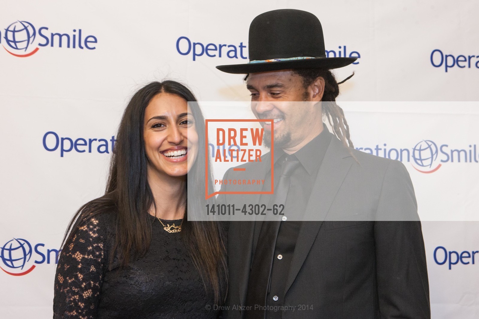Sara Agah, Michael Franti, THE SMILE GALA San Francisco 2014, US, October 11th, 2014, Photo #141011-4302-62 Sara Agah, Michael Franti, Photo #141011-4302-62