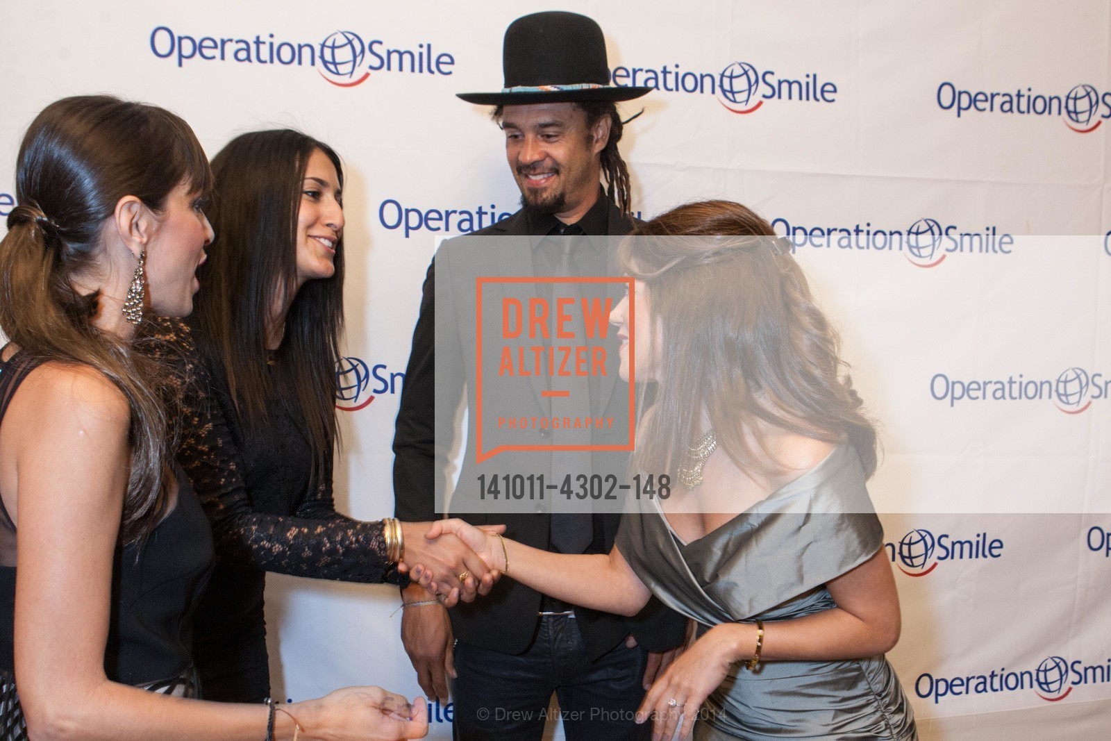 Sara Agah, Michael Franti, Shab Farzaneh, Shirin Aryanpour, THE SMILE GALA San Francisco 2014 Benefiting OPERATION SMILE, US, October 11th, 2014, Photo #141011-4302-148 Sara Agah, Michael Franti, Shab Farzaneh, Shirin Aryanpour, Photo #141011-4302-148