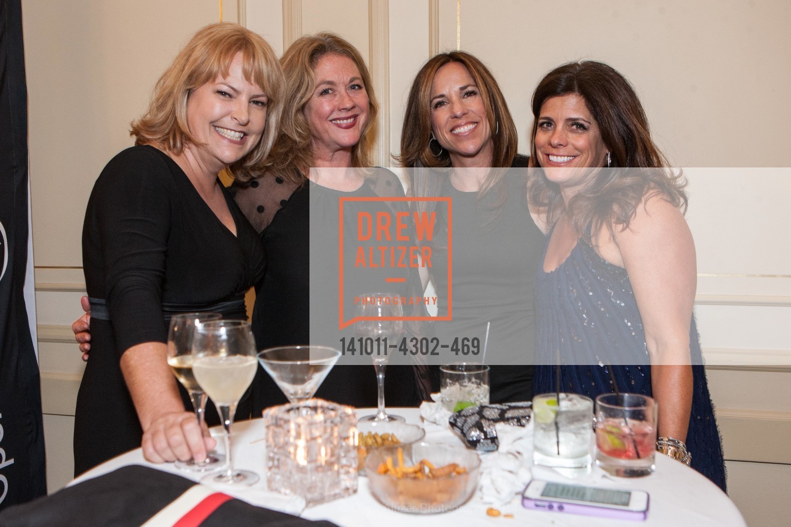 Nell Schwartz, Jane Ladrech, Lisa Dirito, THE SMILE GALA San Francisco 2014 Benefiting OPERATION SMILE, US, October 11th, 2014, Photo #141011-4302-469 Nell Schwartz, Jane Ladrech, Lisa Dirito, Photo #141011-4302-469