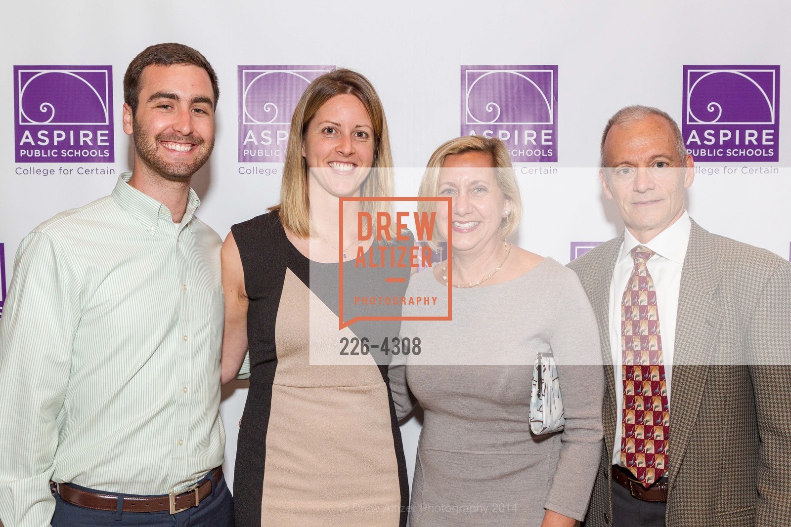 Patrick MacKenzie, Becca Roux, Susan Colby, Peter Colby, 5th Annual ENVIRONMENTAL WORKING GROUP'S Earth Dinner, US, May 20th, 2014, Photo #226-4308 Patrick MacKenzie, Becca Roux, Susan Colby, Peter Colby, Photo #226-4308