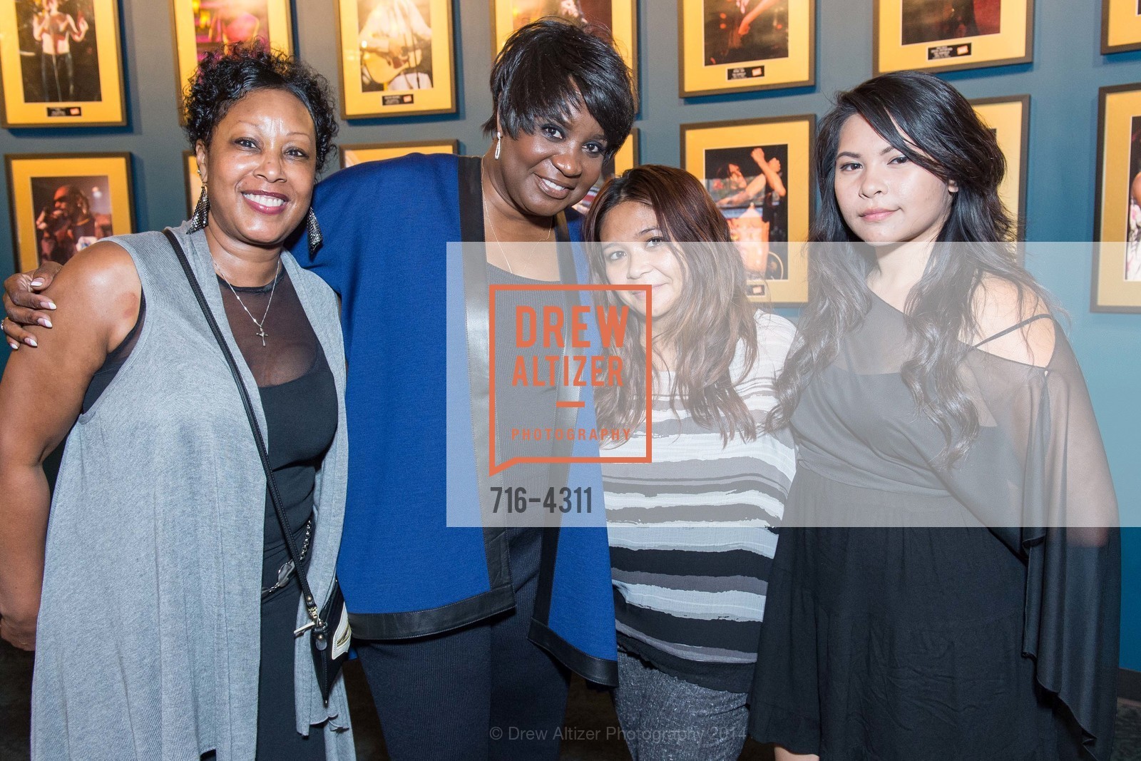 Doris Scott, Annalisa Adams-Qualtiere, Laura Murphy, REDF 2014 Benefit, US, September 18th, 2014, Photo #716-4311 Doris Scott, Annalisa Adams-Qualtiere, Laura Murphy, Photo #716-4311