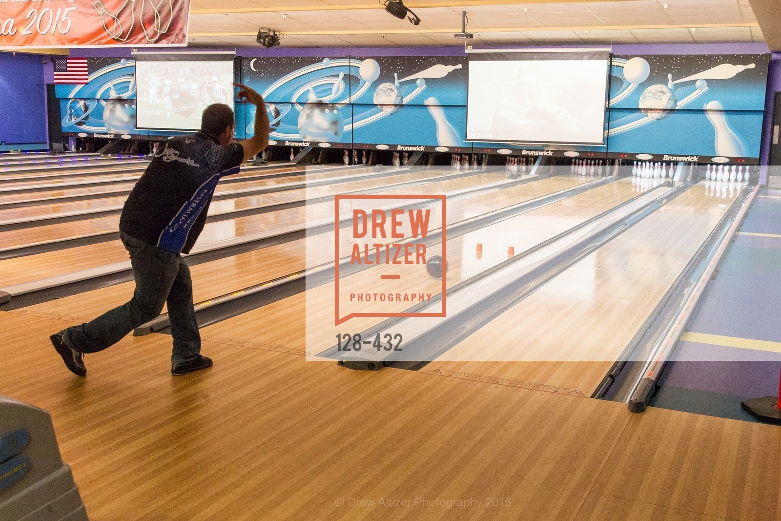 Bowling, ScavulloDesign Centric Builders Bowling Party, Presidio Bowl. 93 Moraga Ave, October 29th, 2015,Drew Altizer, Drew Altizer Photography, full-service agency, private events, San Francisco photographer, photographer california