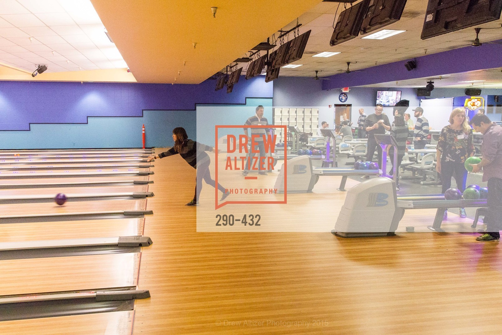 Bowling, ScavulloDesign Centric Builders Bowling Party, Presidio Bowl. 93 Moraga Ave, October 29th, 2015,Drew Altizer, Drew Altizer Photography, full-service agency, private events, San Francisco photographer, photographer california