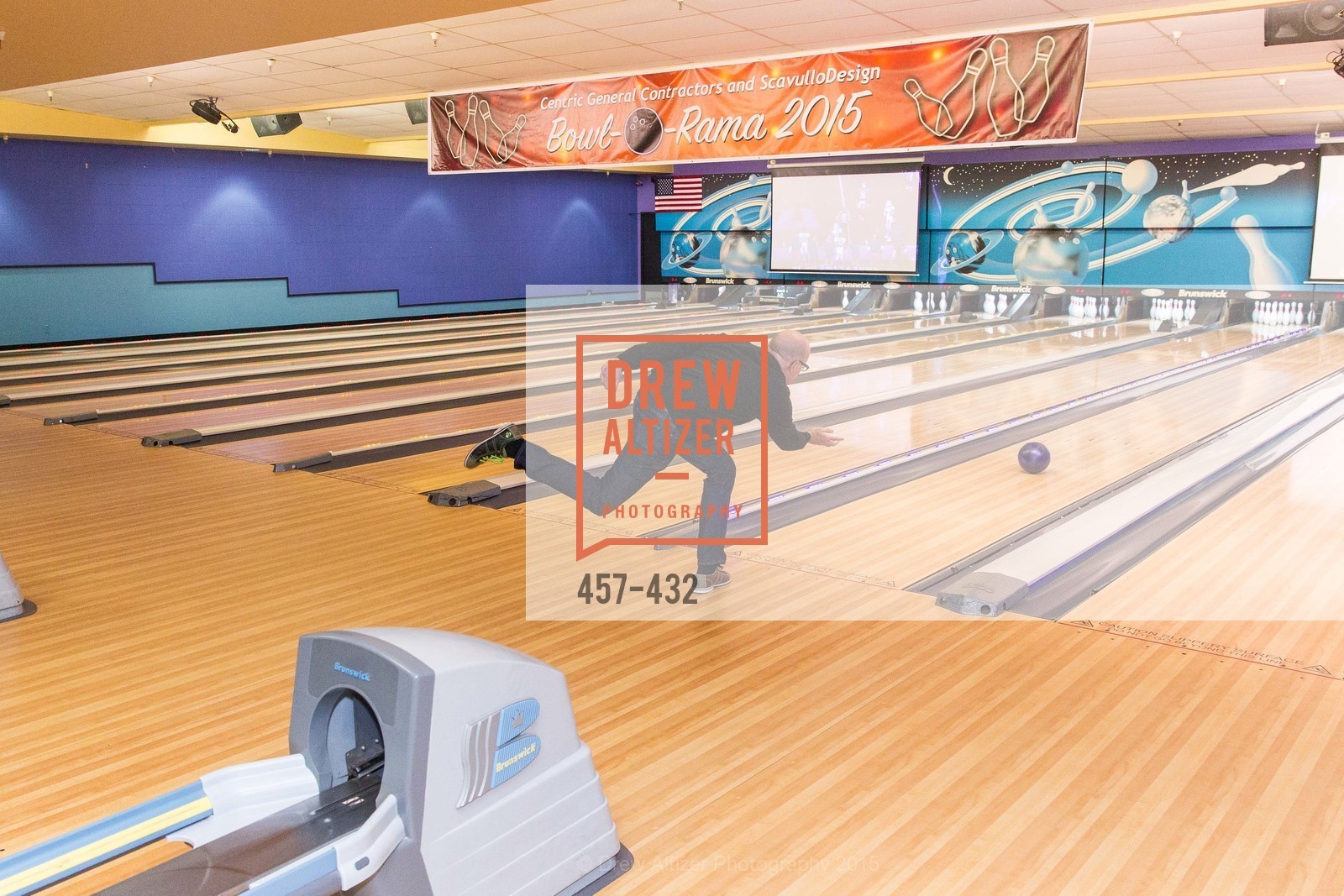 Bowling, ScavulloDesign Centric Builders Bowling Party, Presidio Bowl. 93 Moraga Ave, October 29th, 2015,Drew Altizer, Drew Altizer Photography, full-service agency, private events, San Francisco photographer, photographer california