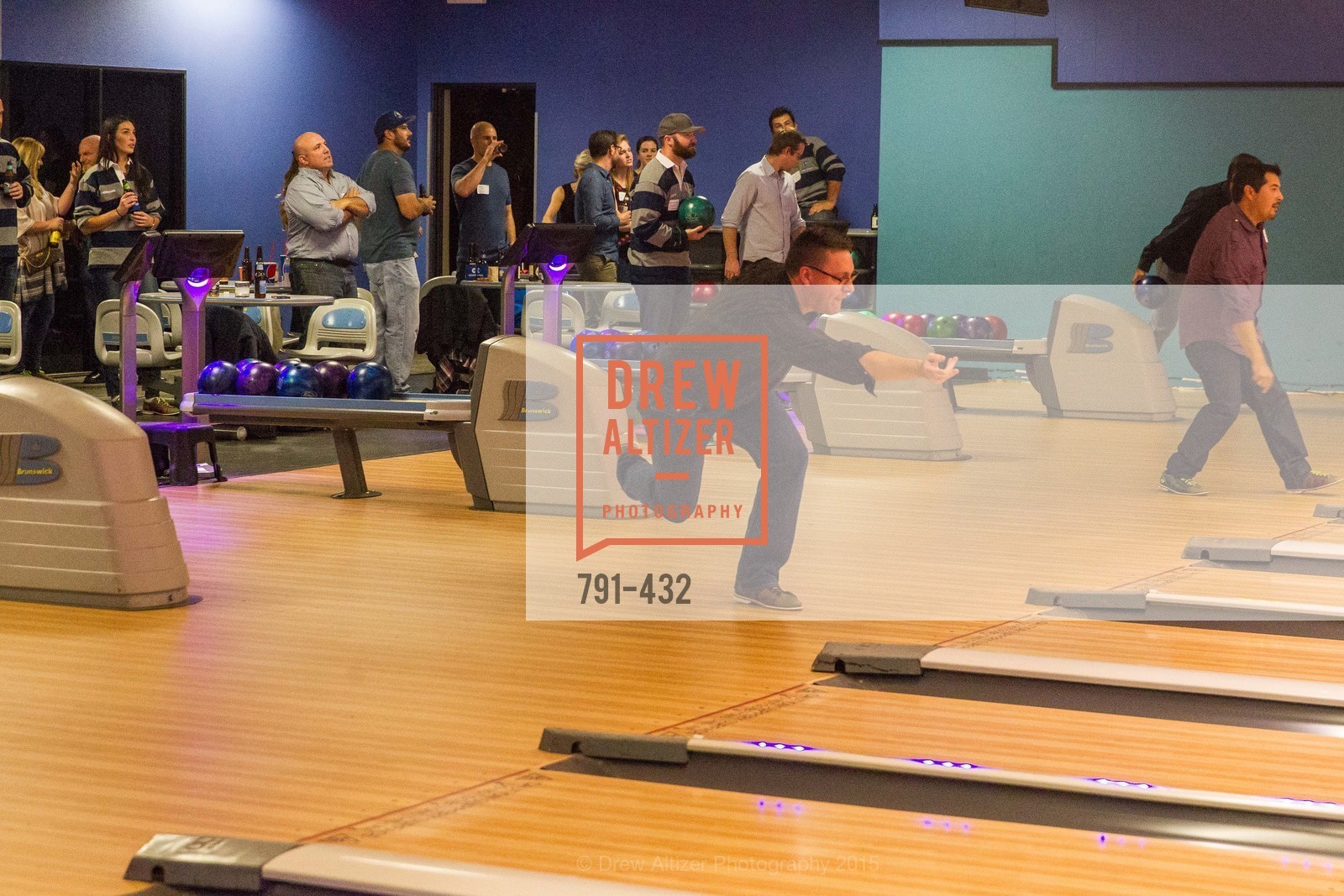 Bowling, ScavulloDesign Centric Builders Bowling Party, Presidio Bowl. 93 Moraga Ave, October 29th, 2015,Drew Altizer, Drew Altizer Photography, full-service agency, private events, San Francisco photographer, photographer california