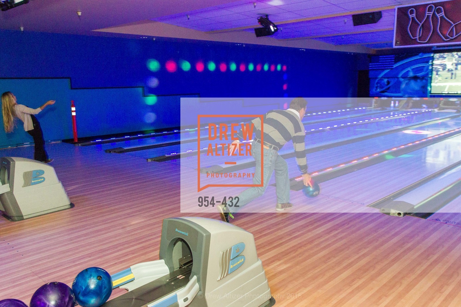 Bowling, ScavulloDesign Centric Builders Bowling Party, Presidio Bowl. 93 Moraga Ave, October 29th, 2015,Drew Altizer, Drew Altizer Photography, full-service agency, private events, San Francisco photographer, photographer california