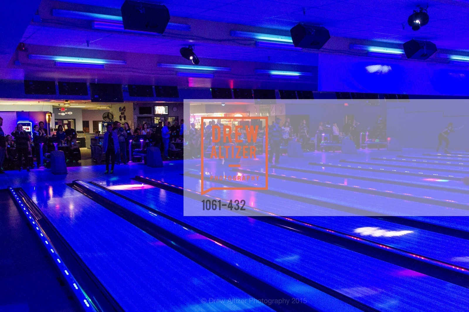Bowling, ScavulloDesign Centric Builders Bowling Party, Presidio Bowl. 93 Moraga Ave, October 29th, 2015,Drew Altizer, Drew Altizer Photography, full-service agency, private events, San Francisco photographer, photographer california