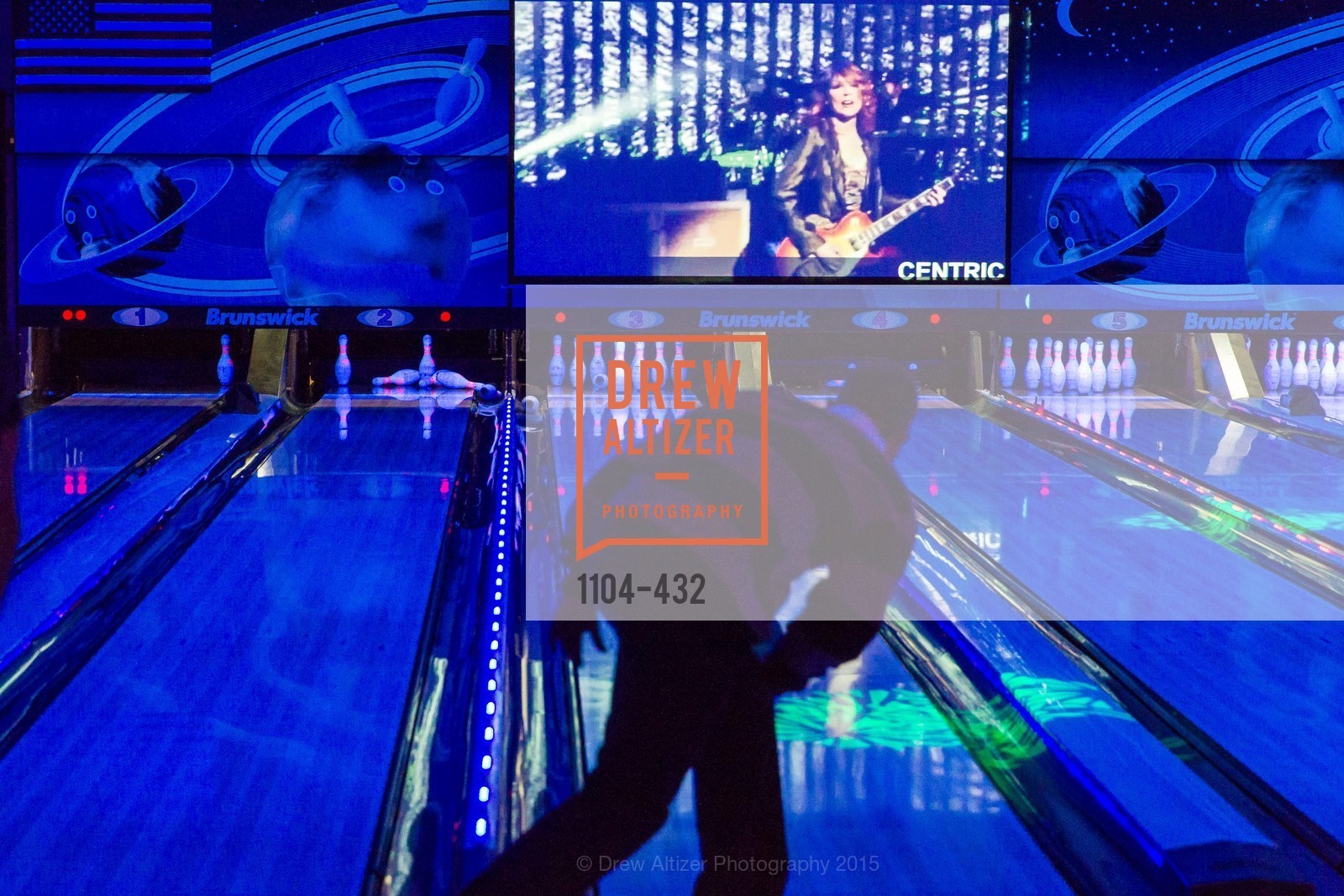 Bowling, ScavulloDesign Centric Builders Bowling Party, Presidio Bowl. 93 Moraga Ave, October 29th, 2015,Drew Altizer, Drew Altizer Photography, full-service event agency, private events, San Francisco photographer, photographer California