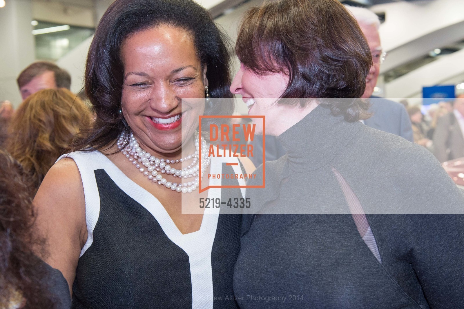 Karen Clopton, Elisa Stephens, ACADEMY OF ARTS UNIVERSITY Reception at SF International Auto Show, US, November 22nd, 2014, Photo #5219-4335 Karen Clopton, Elisa Stephens, Photo #5219-4335