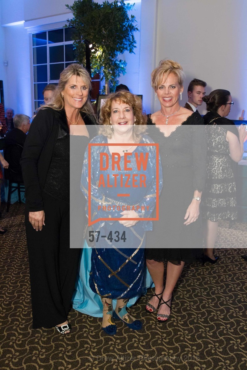 Michelle Berg, Carol Mumford, Tracy Kathy, The Walt Disney Family Museum Fundraising Gala and Diane Disney Miller Lifetime Achievement Award, Golden Gate Club. Golden Gate Club, . 135 Fisher Loop in the Presidio, November 3rd, 2015, Photo #57-434 Michelle Berg, Carol Mumford, Tracy Kathy, Photo #57-434