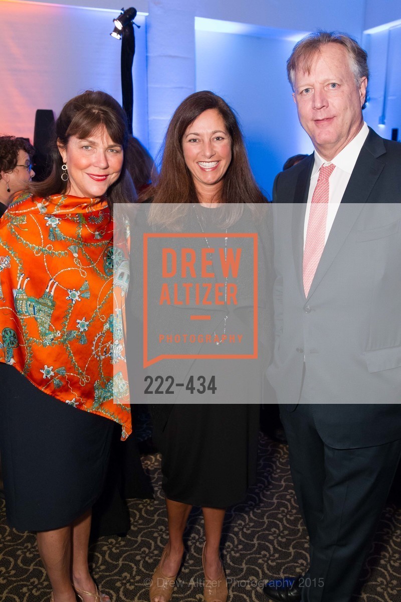 Liz Vaughn, Wendy Eckart, Greg Vaughn, The Walt Disney Family Museum Fundraising Gala and Diane Disney Miller Lifetime Achievement Award, Golden Gate Club. Golden Gate Club, . 135 Fisher Loop in the Presidio, November 3rd, 2015, Photo #222-434 Liz Vaughn, Wendy Eckart, Greg Vaughn, Photo #222-434
