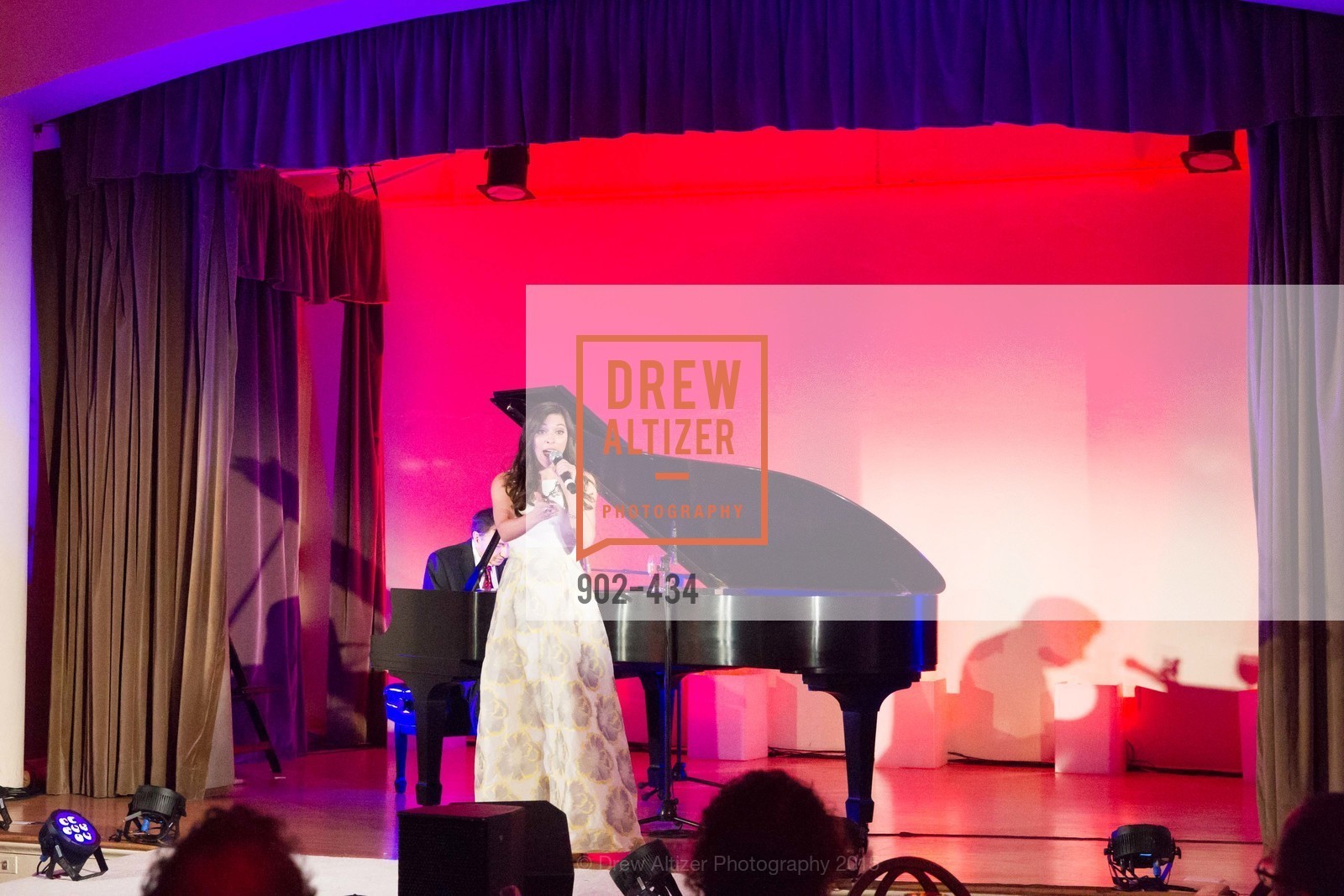 Julianna Hansen, The Walt Disney Family Museum Fundraising Gala and Diane Disney Miller Lifetime Achievement Award, Golden Gate Club. 135 Fisher Loop in the Presidio, November 3rd, 2015,Drew Altizer, Drew Altizer Photography, full-service agency, private events, San Francisco photographer, photographer california