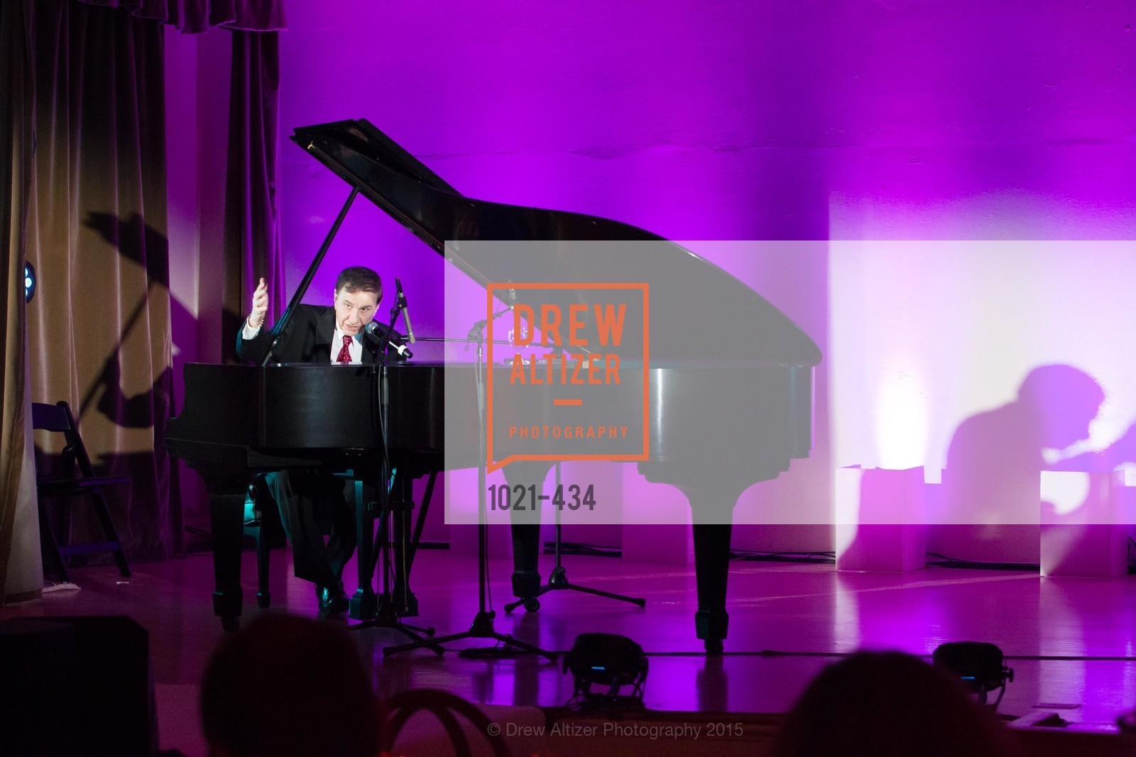 Richard Sherman, The Walt Disney Family Museum Fundraising Gala and Diane Disney Miller Lifetime Achievement Award, Golden Gate Club. 135 Fisher Loop in the Presidio, November 3rd, 2015,Drew Altizer, Drew Altizer Photography, full-service event agency, private events, San Francisco photographer, photographer California