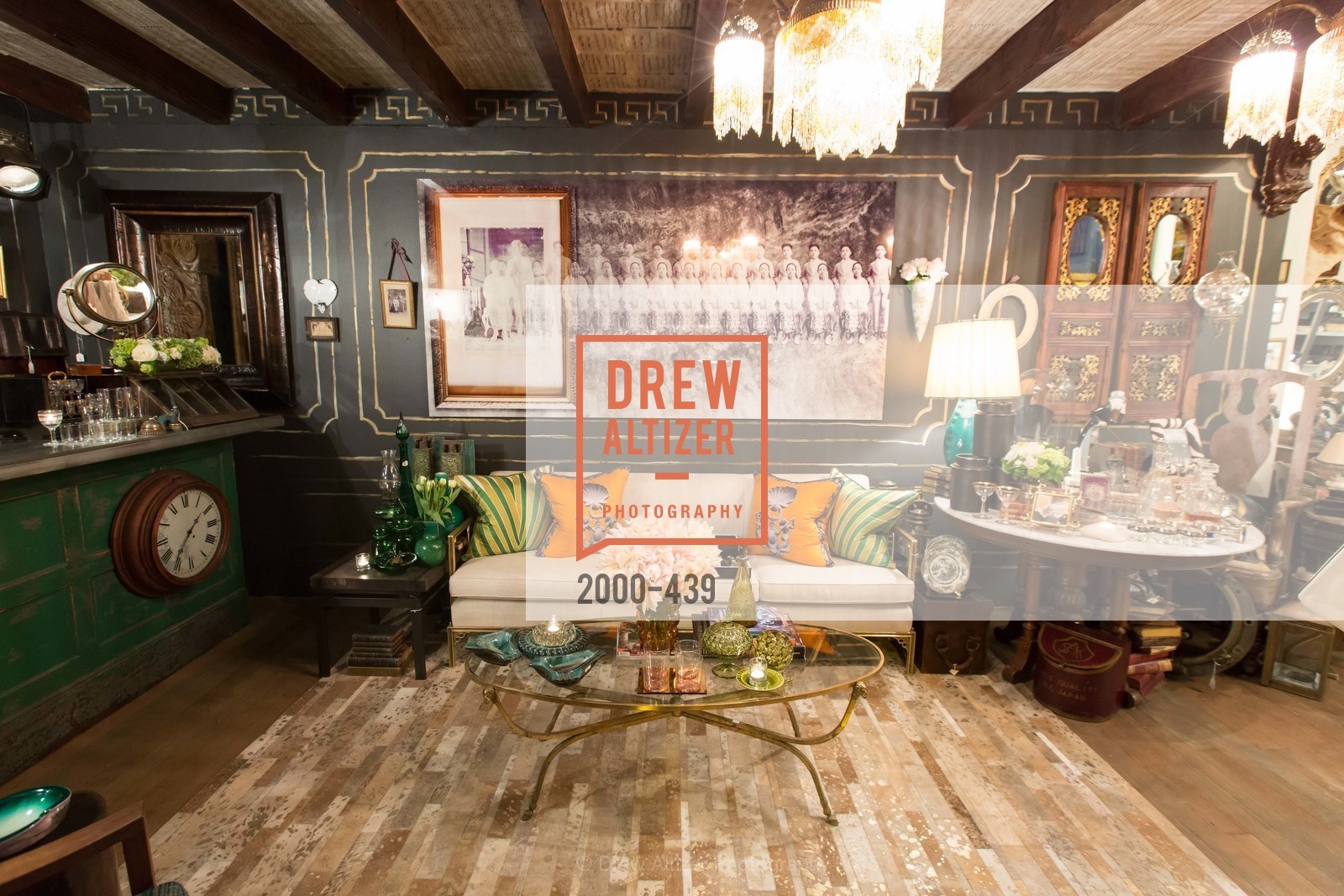 Atmosphere, J.RACHMAN FIRST LOOK AND GRAND OPENING, JONATHAN RACHMAN DESIGN. 1632C MARKET ST, November 4th, 2015,Drew Altizer, Drew Altizer Photography, full-service agency, private events, San Francisco photographer, photographer california