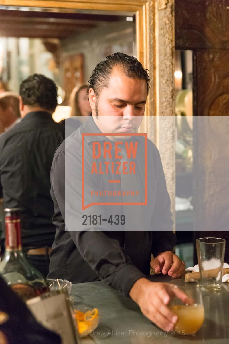 Atmosphere, J.RACHMAN FIRST LOOK AND GRAND OPENING, JONATHAN RACHMAN DESIGN. 1632C MARKET ST, November 4th, 2015,Drew Altizer, Drew Altizer Photography, full-service agency, private events, San Francisco photographer, photographer california