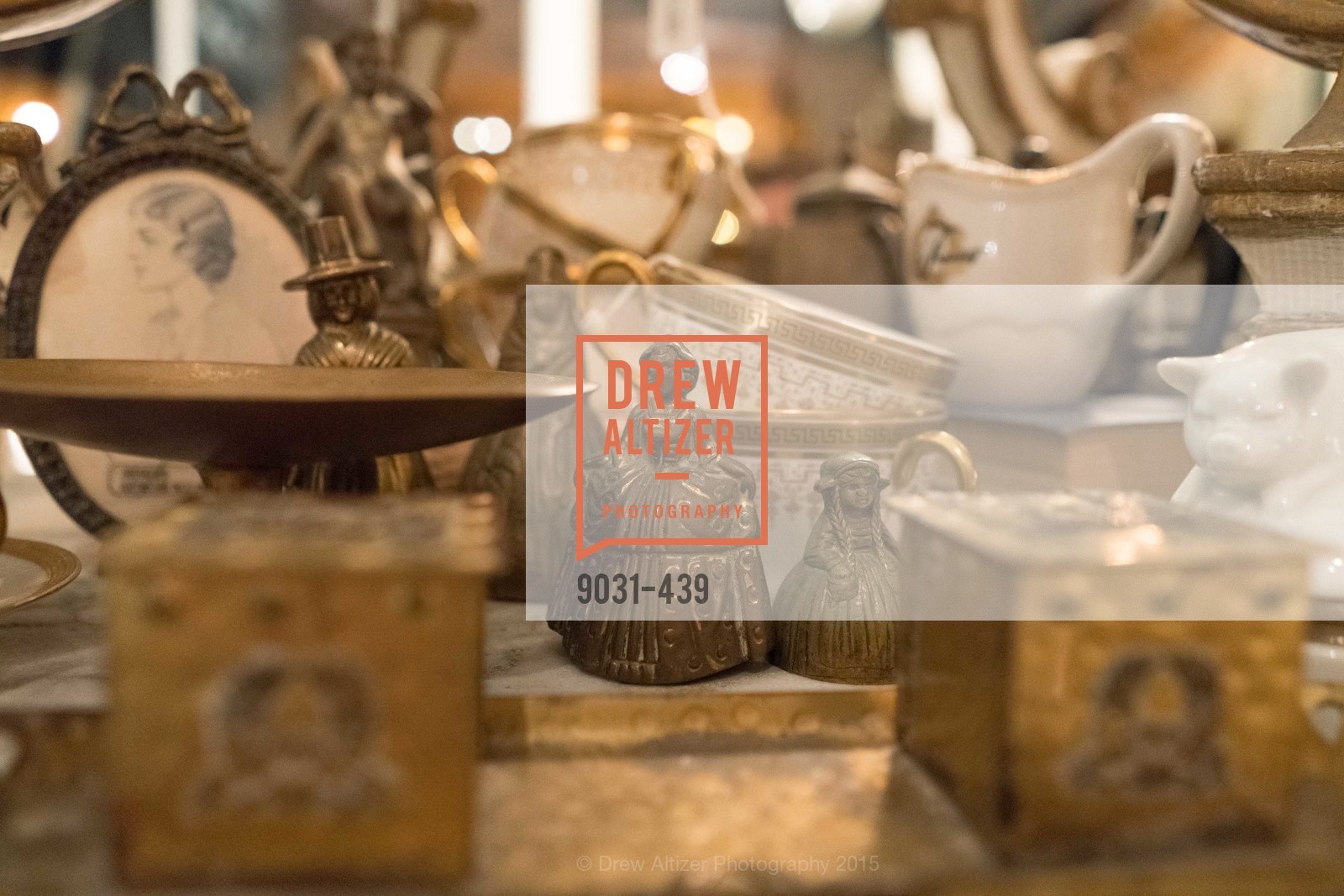 Atmosphere, J.RACHMAN FIRST LOOK AND GRAND OPENING, JONATHAN RACHMAN DESIGN. 1632C MARKET ST, November 4th, 2015,Drew Altizer, Drew Altizer Photography, full-service agency, private events, San Francisco photographer, photographer california