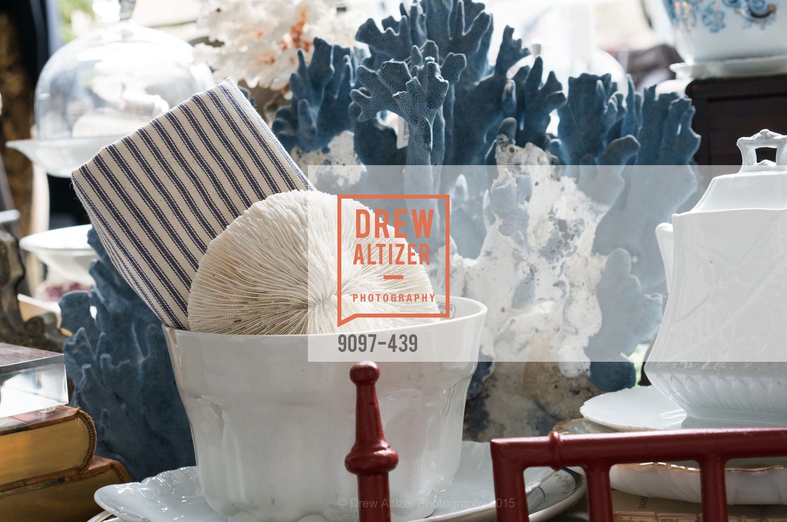Atmosphere, J.RACHMAN FIRST LOOK AND GRAND OPENING, JONATHAN RACHMAN DESIGN. 1632C MARKET ST, November 4th, 2015,Drew Altizer, Drew Altizer Photography, full-service agency, private events, San Francisco photographer, photographer california