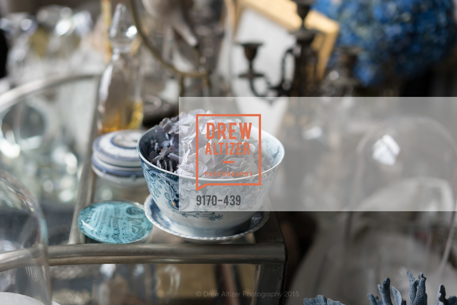 Atmosphere, J.RACHMAN FIRST LOOK AND GRAND OPENING, JONATHAN RACHMAN DESIGN. 1632C MARKET ST, November 4th, 2015,Drew Altizer, Drew Altizer Photography, full-service agency, private events, San Francisco photographer, photographer california