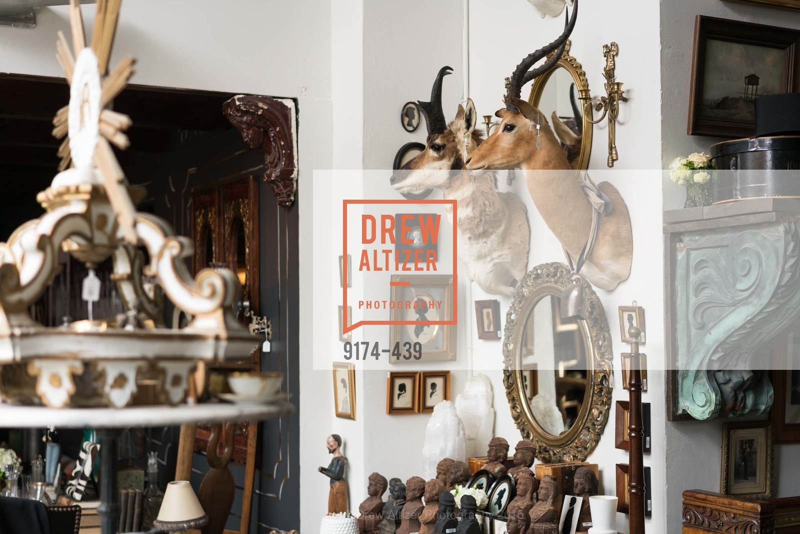 Atmosphere, J.RACHMAN FIRST LOOK AND GRAND OPENING, JONATHAN RACHMAN DESIGN. 1632C MARKET ST, November 4th, 2015,Drew Altizer, Drew Altizer Photography, full-service agency, private events, San Francisco photographer, photographer california