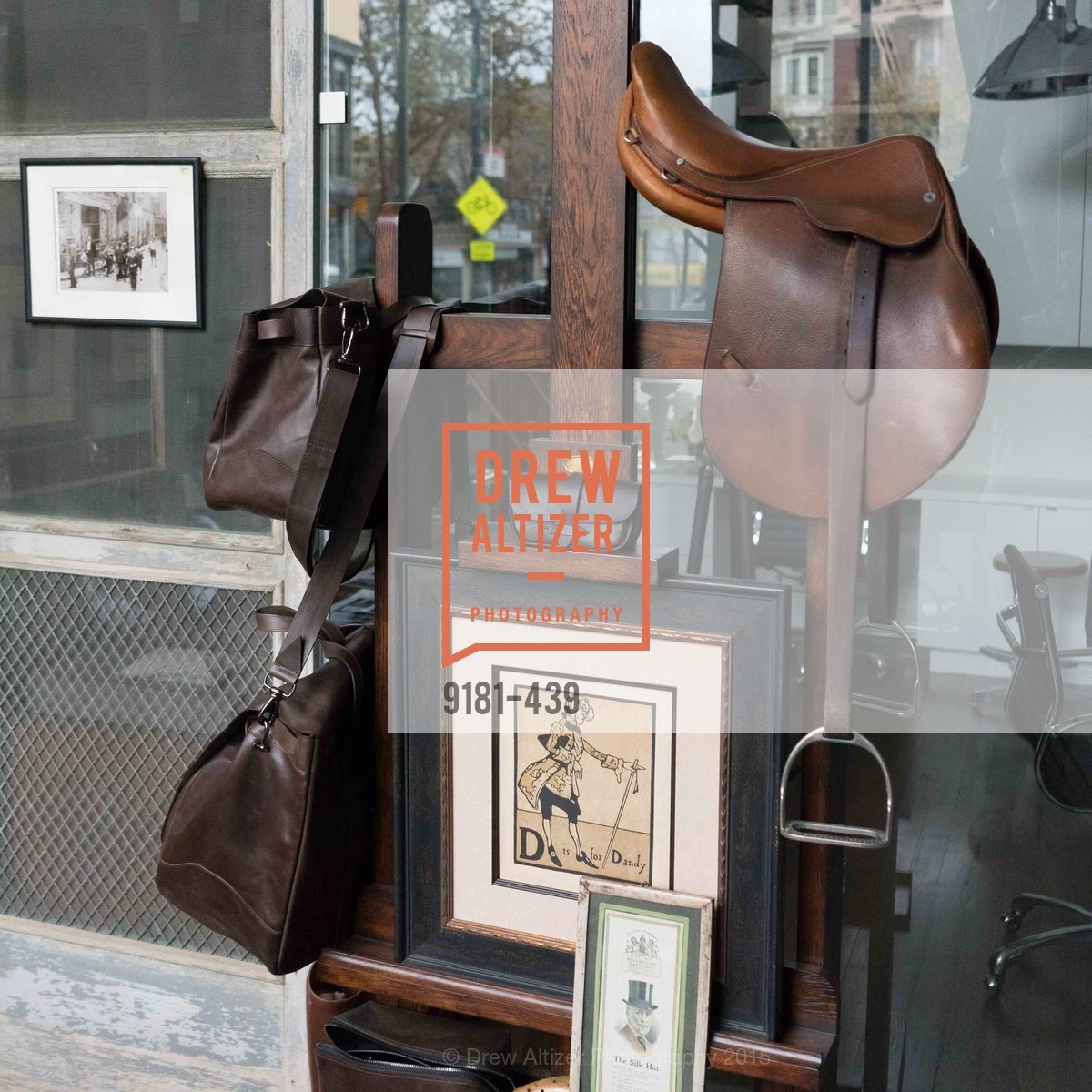 Atmosphere, J.RACHMAN FIRST LOOK AND GRAND OPENING, JONATHAN RACHMAN DESIGN. 1632C MARKET ST, November 4th, 2015,Drew Altizer, Drew Altizer Photography, full-service agency, private events, San Francisco photographer, photographer california