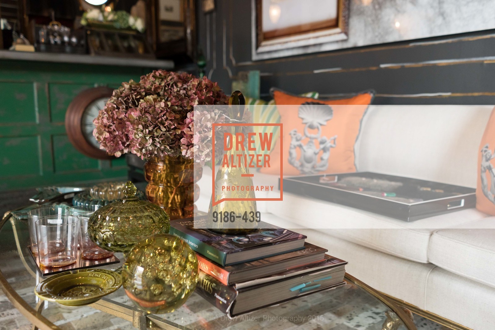 Atmosphere, J.RACHMAN FIRST LOOK AND GRAND OPENING, JONATHAN RACHMAN DESIGN. 1632C MARKET ST, November 4th, 2015,Drew Altizer, Drew Altizer Photography, full-service agency, private events, San Francisco photographer, photographer california