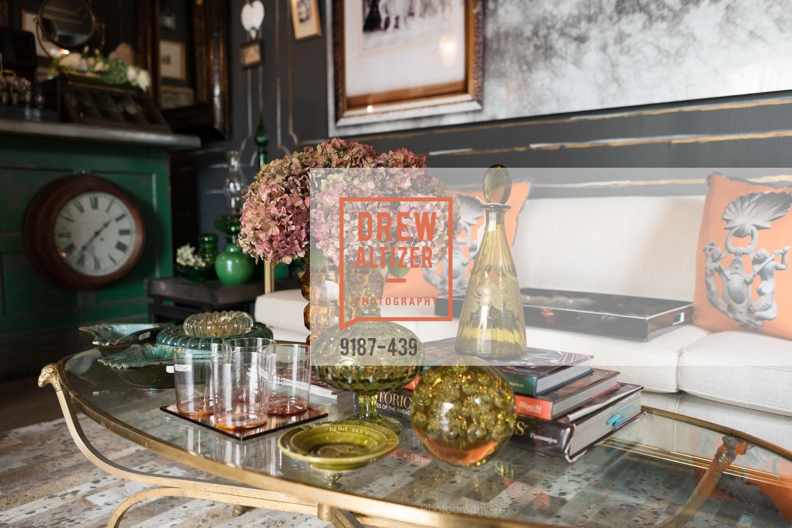 Atmosphere, J.RACHMAN FIRST LOOK AND GRAND OPENING, JONATHAN RACHMAN DESIGN. 1632C MARKET ST, November 4th, 2015,Drew Altizer, Drew Altizer Photography, full-service agency, private events, San Francisco photographer, photographer california