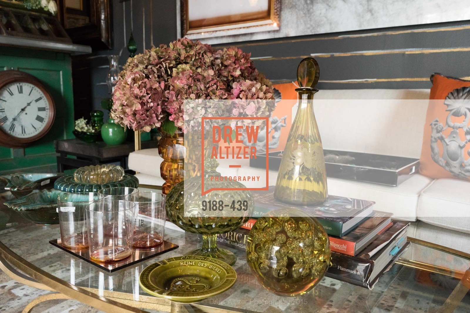 Atmosphere, J.RACHMAN FIRST LOOK AND GRAND OPENING, JONATHAN RACHMAN DESIGN. 1632C MARKET ST, November 4th, 2015,Drew Altizer, Drew Altizer Photography, full-service agency, private events, San Francisco photographer, photographer california