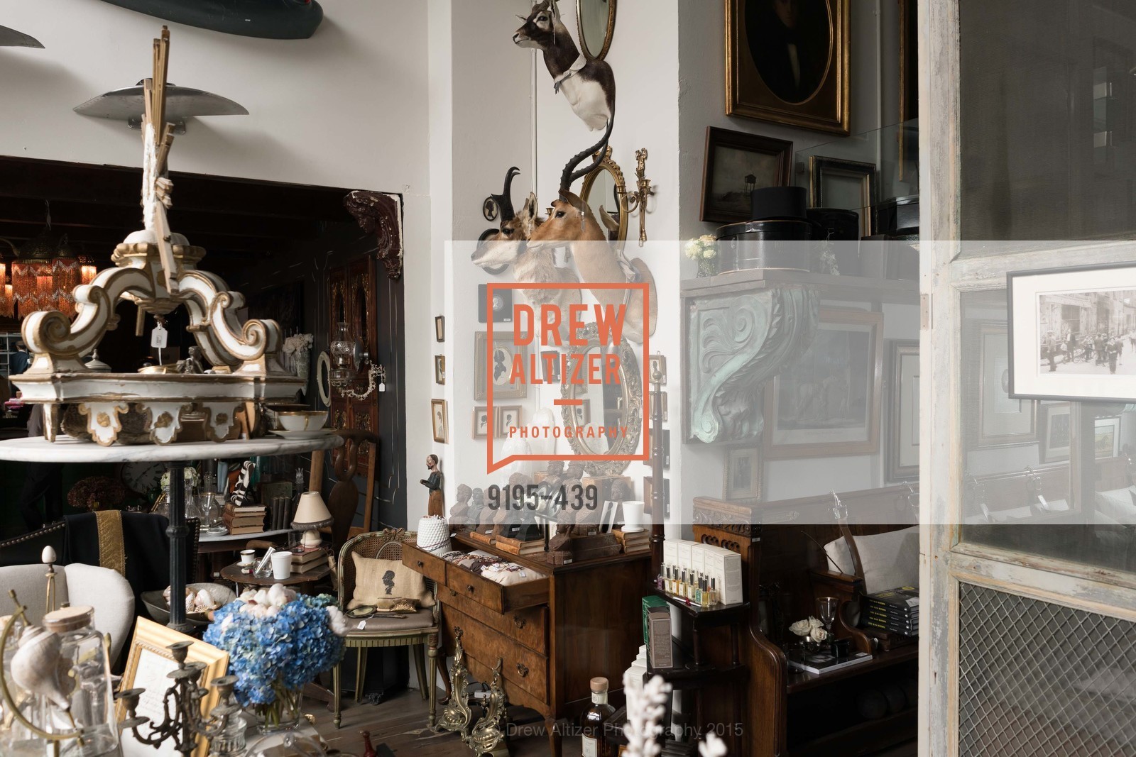 Atmosphere, J.RACHMAN FIRST LOOK AND GRAND OPENING, JONATHAN RACHMAN DESIGN. 1632C MARKET ST, November 4th, 2015,Drew Altizer, Drew Altizer Photography, full-service agency, private events, San Francisco photographer, photographer california