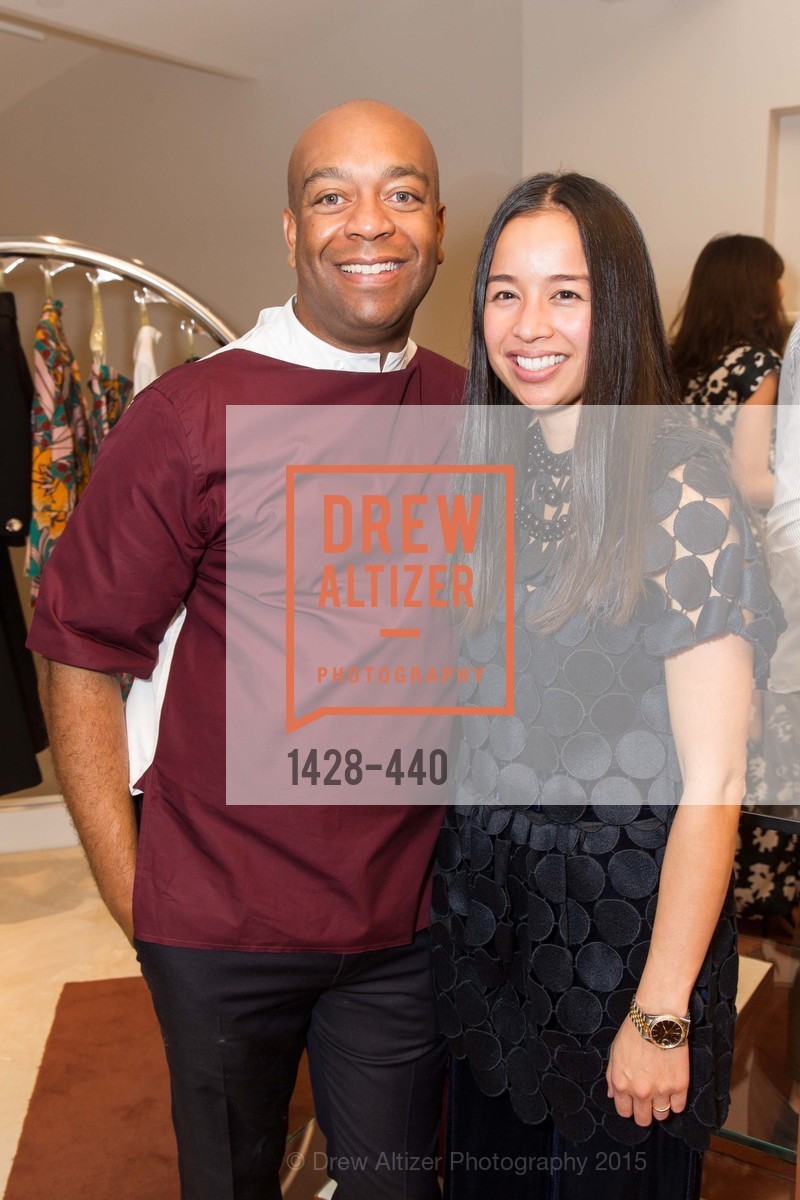 Mark Winrow, Ana Tran, W Magazine and BAMPFA Celebrate the Opening of the Marni San Francisco Boutique with co-hosts Sabrina Buell and Alison Pincus, Marni San Francisco. 77 Maiden Lane, November 4th, 2015, Photo #1428-440 Mark Winrow, Ana Tran, Photo #1428-440