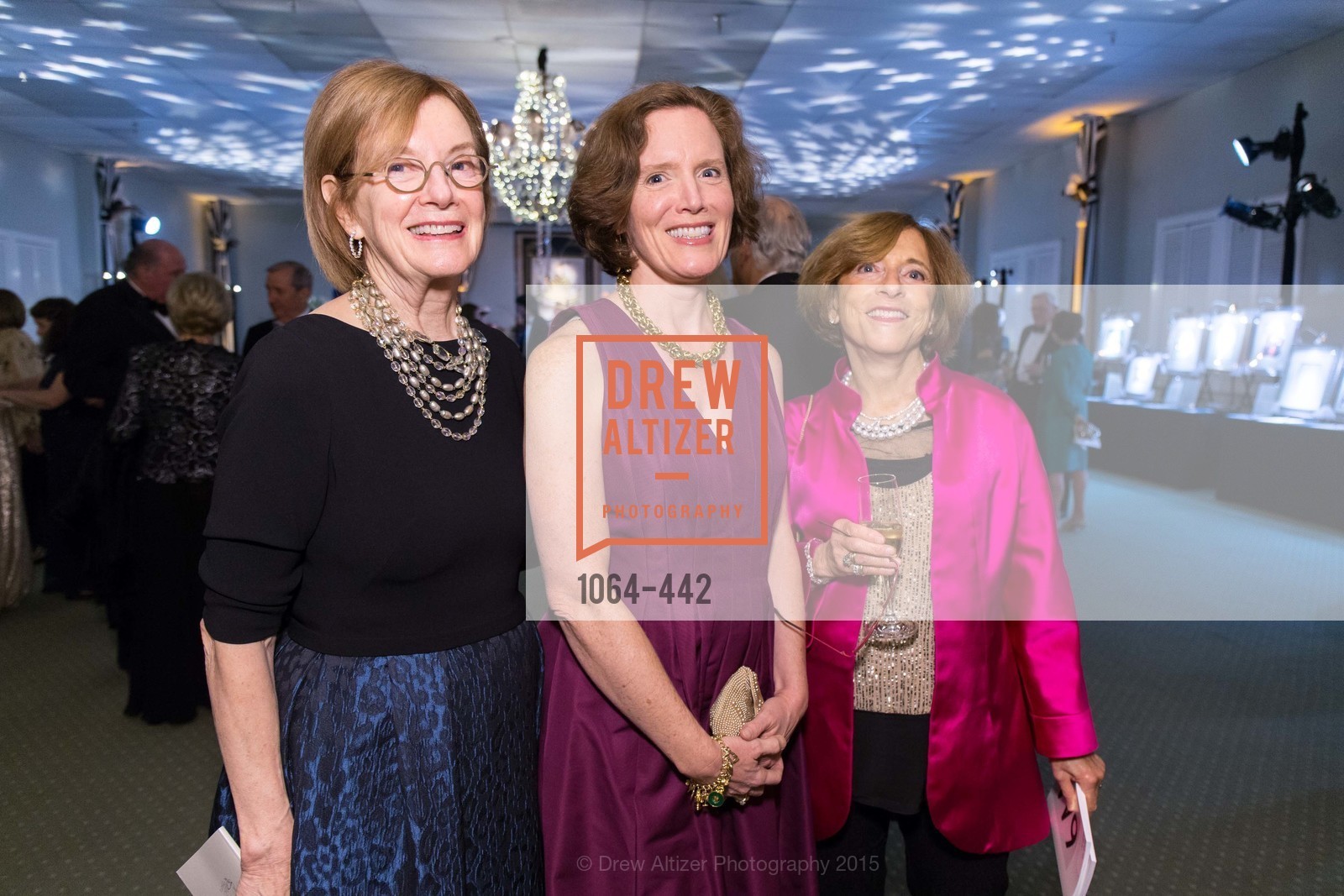 Lynn Thompson, Laurel Paul, Sue Molinari, Metropolitan Club Presents THE CENTENNIAL GALA, Metropolitan Club. Metropolitan Club, . 640 Sutter Street, November 5th, 2015, Photo #1064-442 Lynn Thompson, Laurel Paul, Sue Molinari, Photo #1064-442