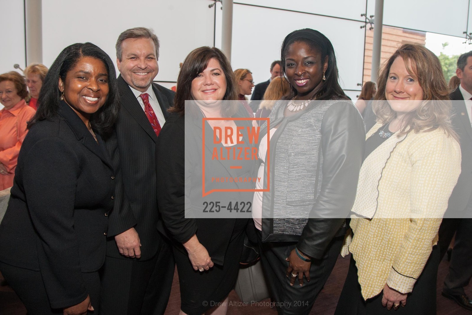Yvette Radford, Wade Overgaard, Lynn Overgaard, Ije Udeze, Carol McMenany, SF OPERA President's Dinner, US, May 29th, 2014, Photo #225-4422 Yvette Radford, Wade Overgaard, Lynn Overgaard, Ije Udeze, Carol McMenany, Photo #225-4422