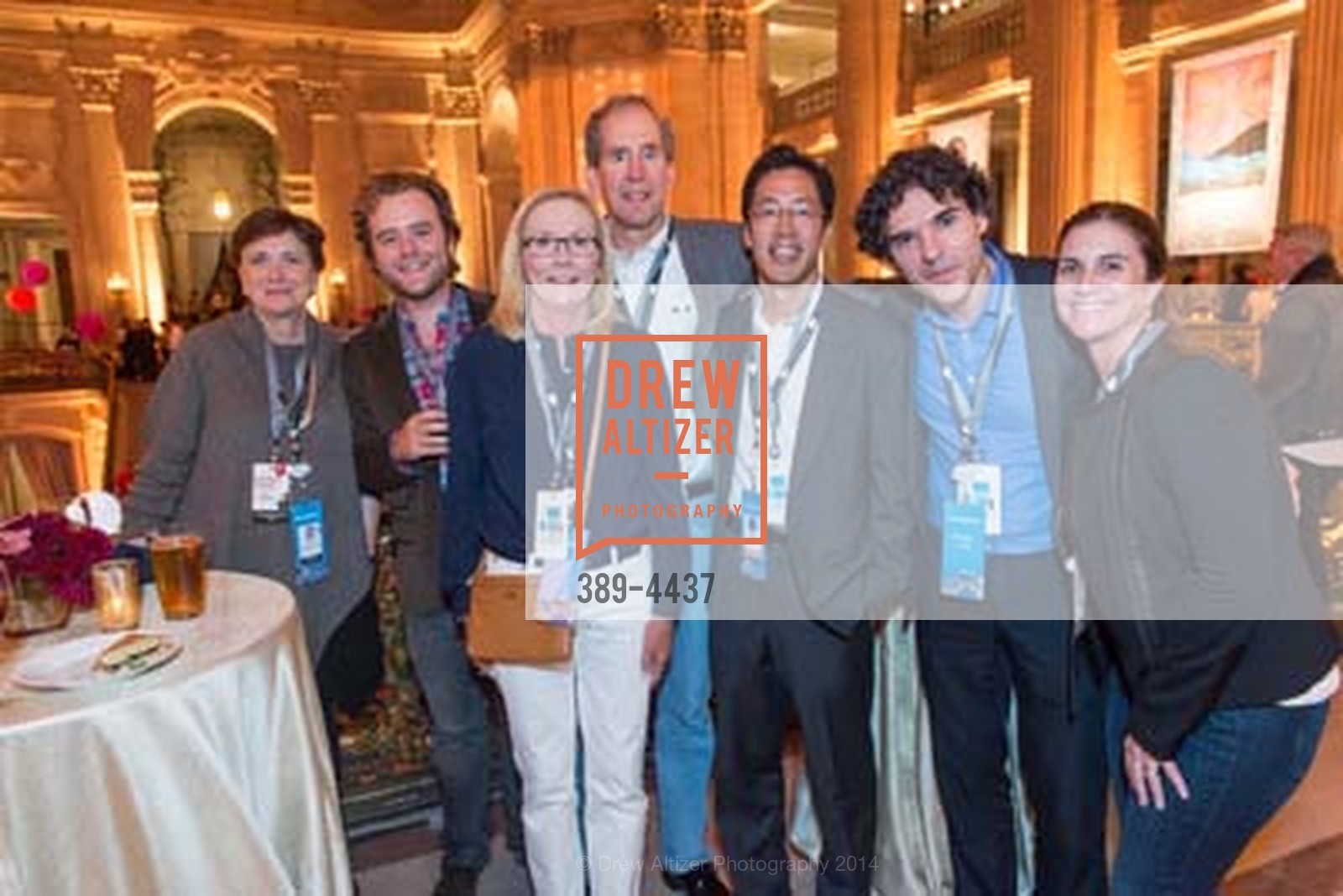 Kathleen Earley, Matt Hawkins, Laura Hawkins, Mark Hawkins, Tadashi Edami, Alfredo Duenas, Julie Sullivan, The Concert for UCSF BENIOFF CHILDREN'S HOSPITALS, US, October 14th, 2014, Photo #389-4437 Kathleen Earley, Matt Hawkins, Laura Hawkins, Mark Hawkins, Tadashi Edami, Alfredo Duenas, Julie Sullivan, Photo #389-4437