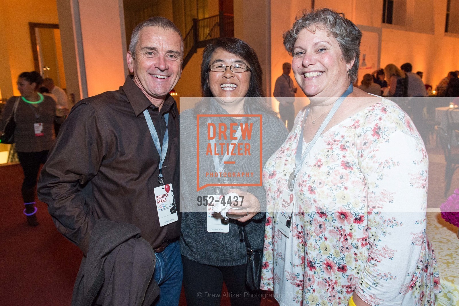 Peter Gebbin, Yoshiko Adler, Sandy Weinberg, The Concert for UCSF BENIOFF CHILDREN'S HOSPITALS, US, October 14th, 2014, Photo #952-4437 Peter Gebbin, Yoshiko Adler, Sandy Weinberg, Photo #952-4437