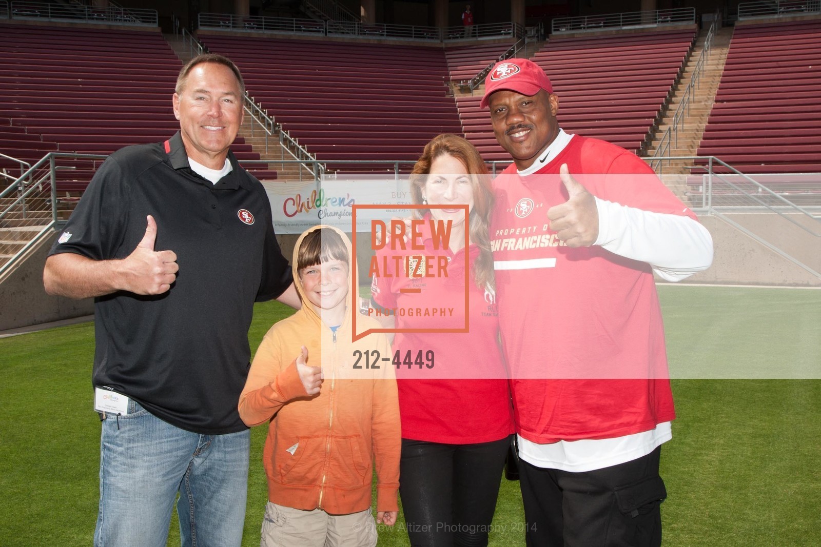 Dwight Clark, Spencer Loucks, Patricia Ferrin Loucks, Dennis Brown, WENDER WEIS FOUNDATION and FIT KIDS Present Children's Champions, US, May 3rd, 2014, Photo #212-4449 Dwight Clark, Spencer Loucks, Patricia Ferrin Loucks, Dennis Brown, Photo #212-4449