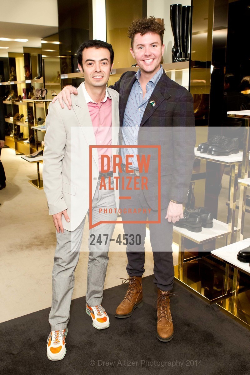 Orkut Buyukkokten, Derek Holbrook, Gucci and GQ cocktail party to benefit BUILD, US, October 30th, 2014, Photo #247-4530 Orkut Buyukkokten, Derek Holbrook, Photo #247-4530