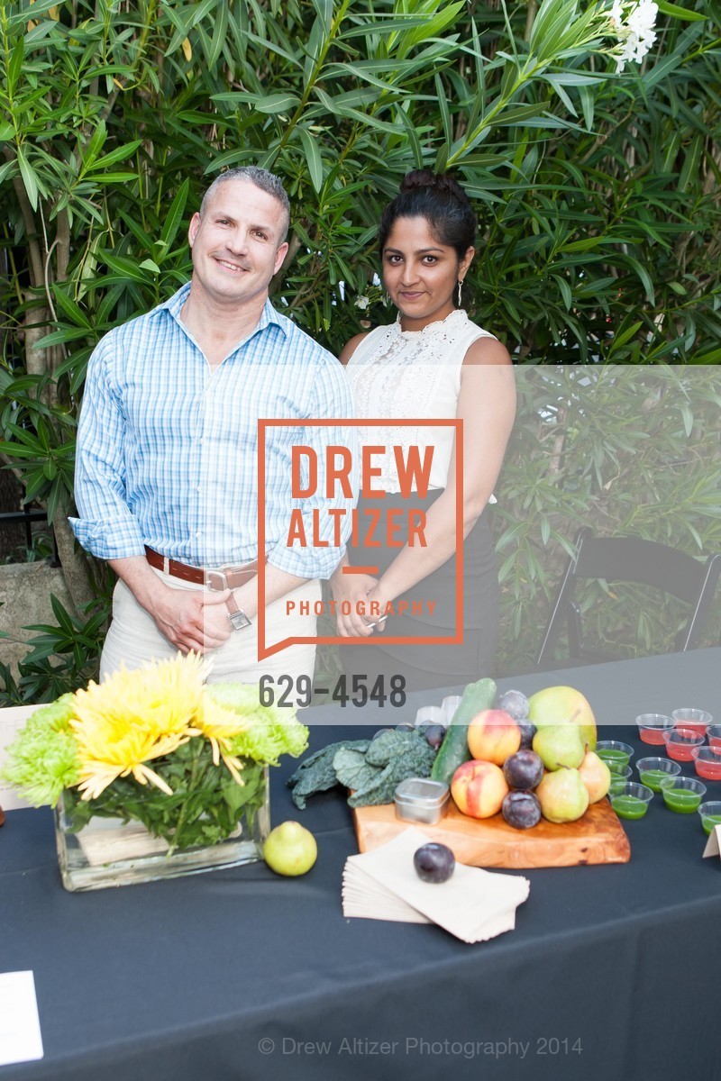 George Perez Velez, Sarah Zembo, Cocktails & Couture - benefiting the San Francisco 49ers Academy, US, August 27th, 2014, Photo #629-4548 George Perez Velez, Sarah Zembo, Photo #629-4548
