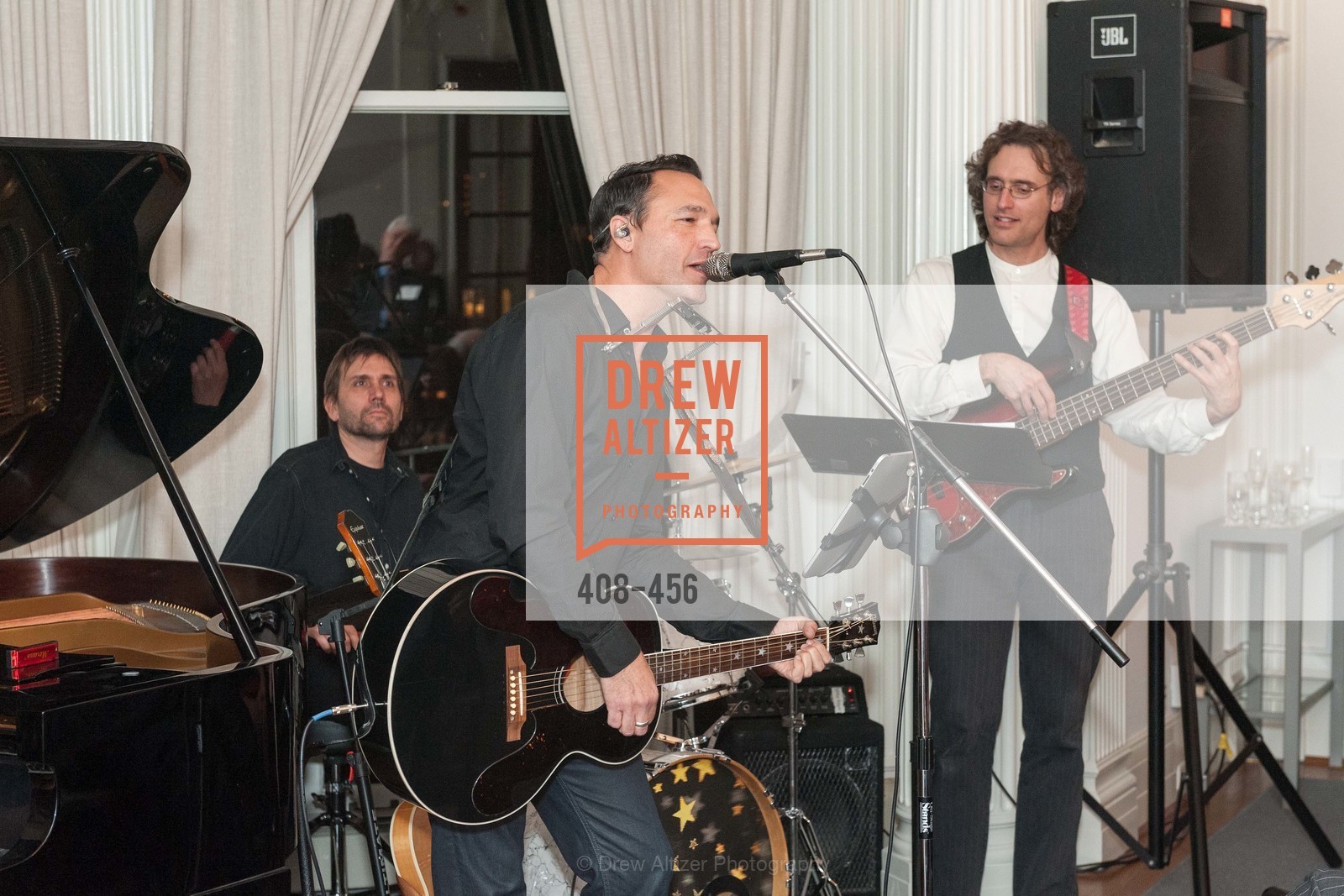 Performance, RED CROSS San Francisco 2014 Consulate Reception, US. German Consulate, January 9th, 2014,Drew Altizer, Drew Altizer Photography, full-service agency, private events, San Francisco photographer, photographer california