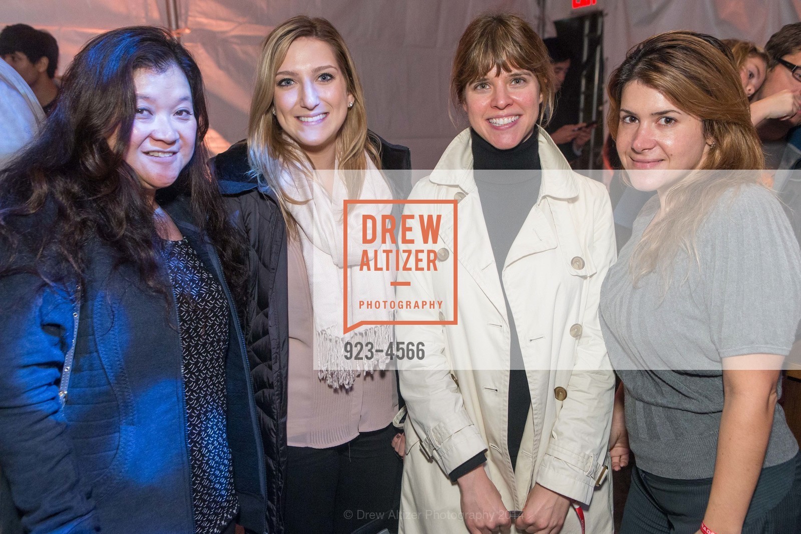 Ana Santarina, Melissa Kessler, Virginia Bosch, Carla de Laurentiz, PHILLIP PHILLIPS Performance at 555 Tree Lighting Ceremony, US, December 3rd, 2014, Photo #923-4566 Ana Santarina, Melissa Kessler, Virginia Bosch, Carla de Laurentiz, Photo #923-4566