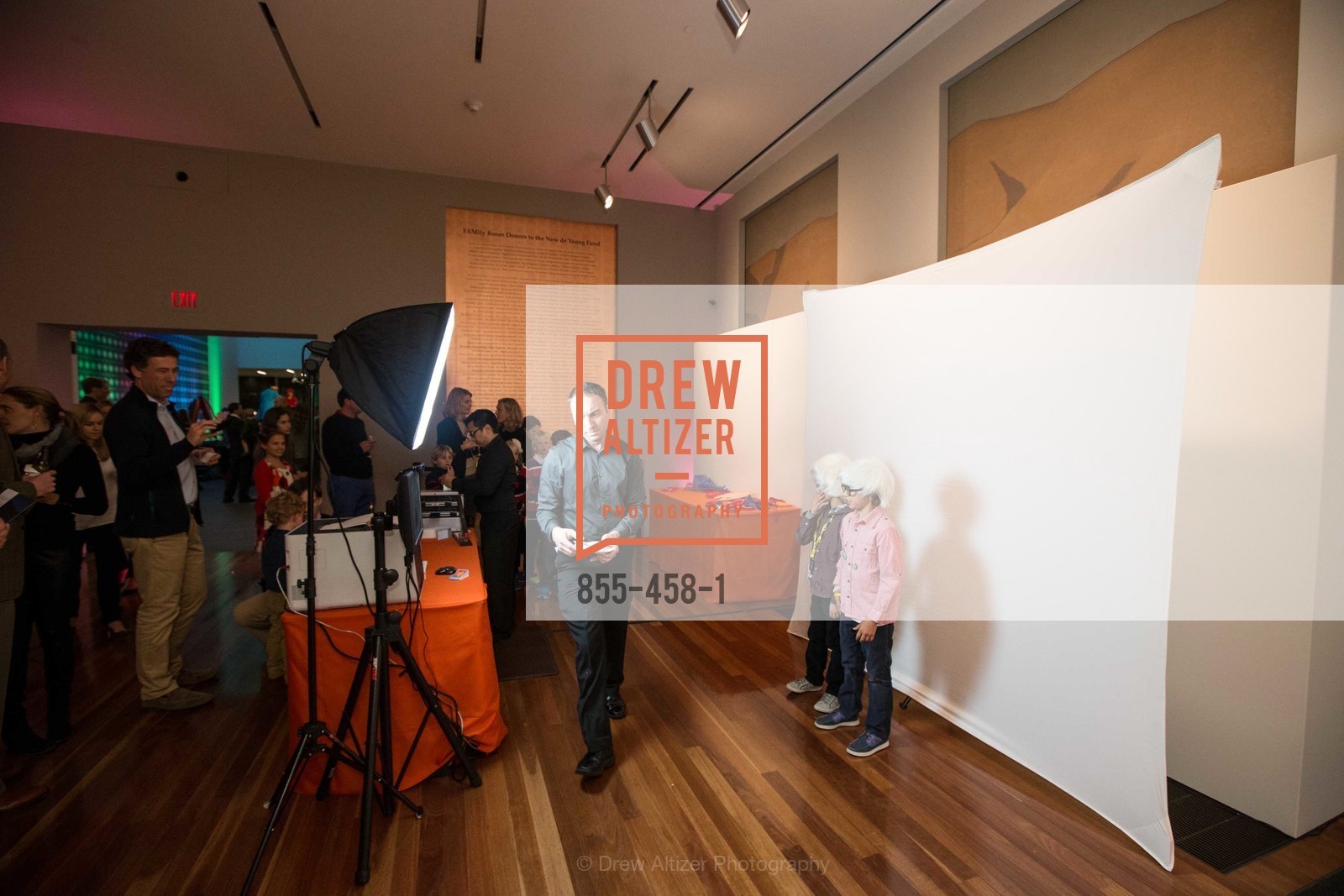 Atmosphere, DE YOUNGSTERS A Bigger Family Party, US. US, January 10th, 2014,Drew Altizer, Drew Altizer Photography, full-service event agency, private events, San Francisco photographer, photographer California