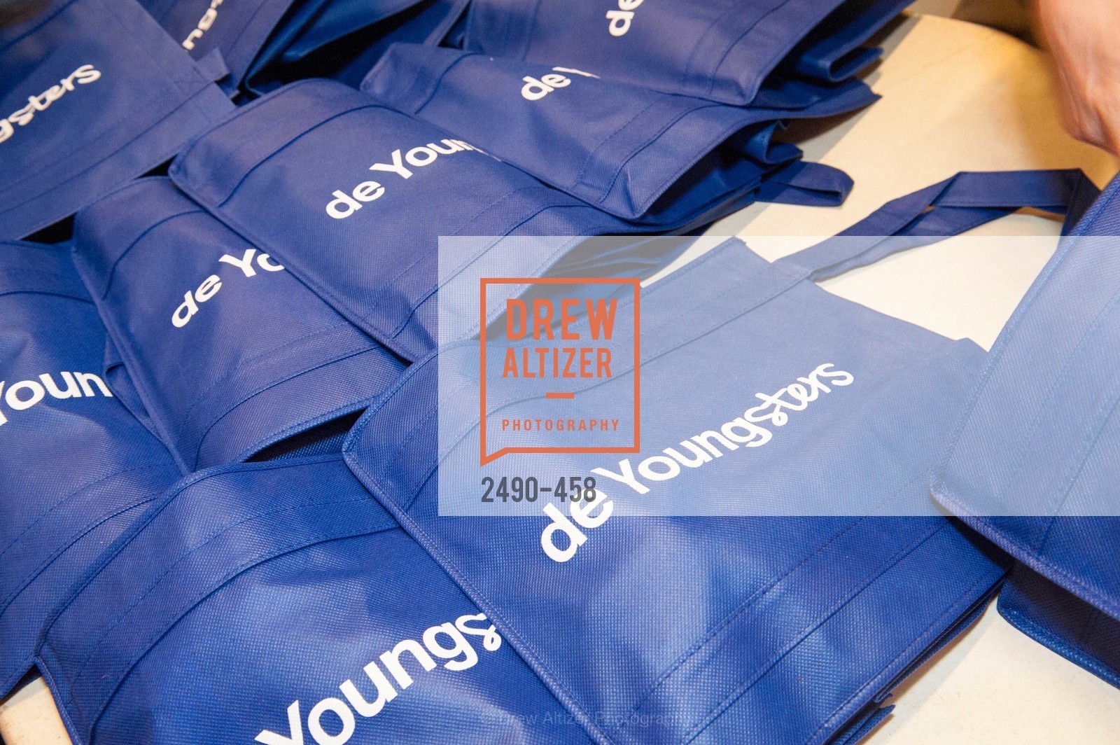 Atmosphere, DE YOUNGSTERS A Bigger Family Party, US. US, January 10th, 2014,Drew Altizer, Drew Altizer Photography, full-service event agency, private events, San Francisco photographer, photographer California
