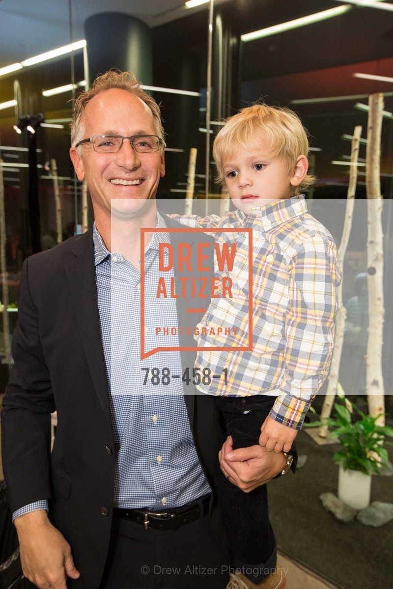 Taylor Nagle, Xander Nagle, DE YOUNGSTERS A Bigger Family Party, US. US, January 10th, 2014