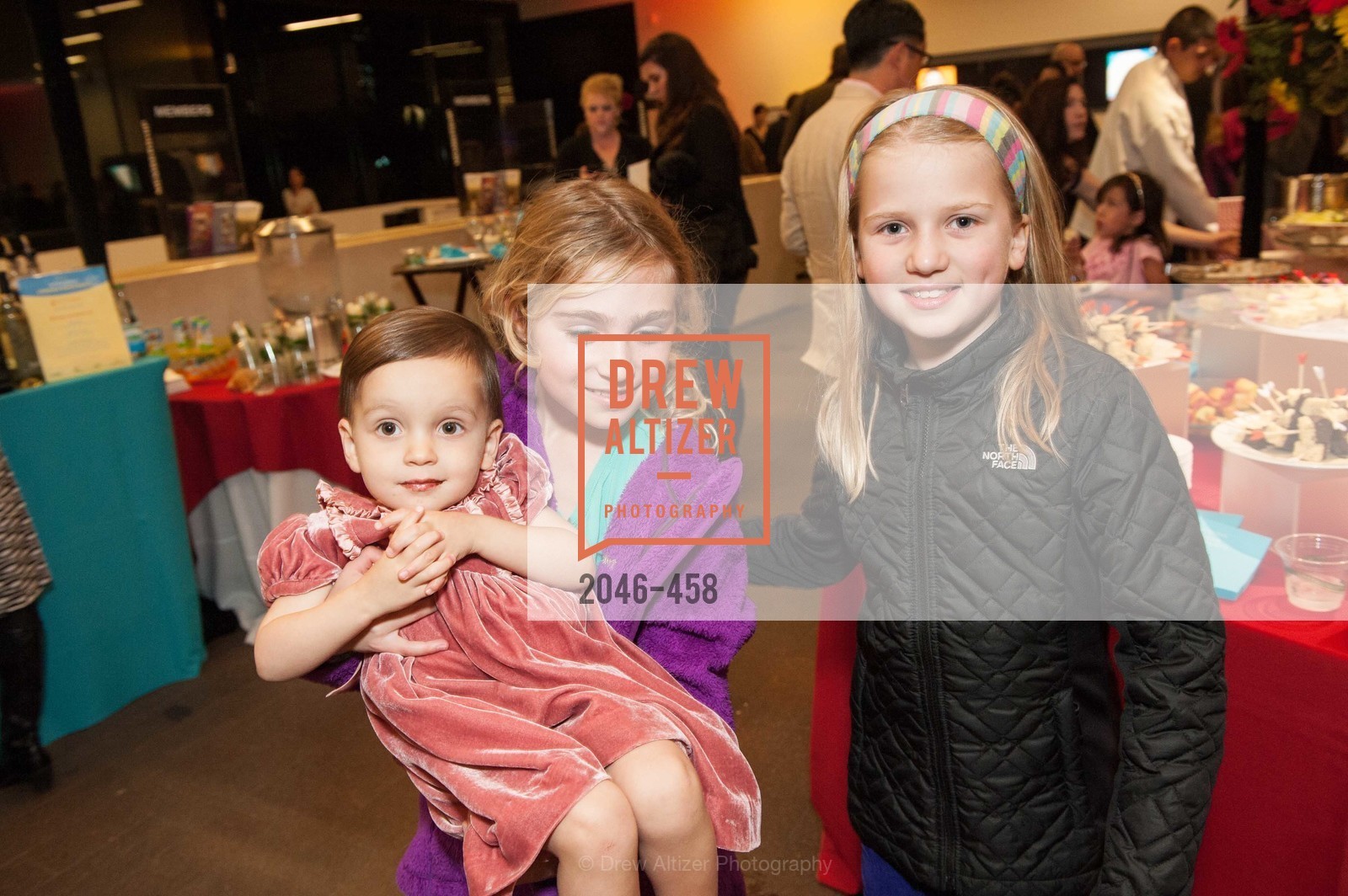 Nina Gruber, Mia Weiss, Maddie Shakoori, Wade McKnight, DE YOUNGSTERS A Bigger Family Party, US. US, . US, Photo #2046-458 Nina Gruber, Mia Weiss, Maddie Shakoori, Wade McKnight, Photo #2046-458