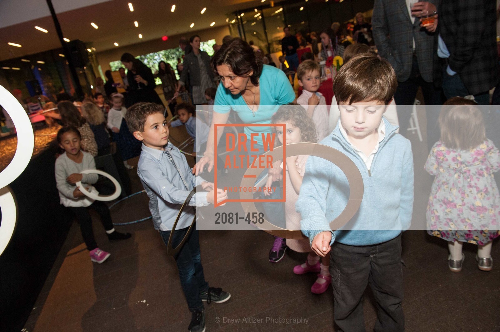 Ian Monahan, DE YOUNGSTERS A Bigger Family Party, US. US, January 10th, 2014,Drew Altizer, Drew Altizer Photography, full-service agency, private events, San Francisco photographer, photographer california