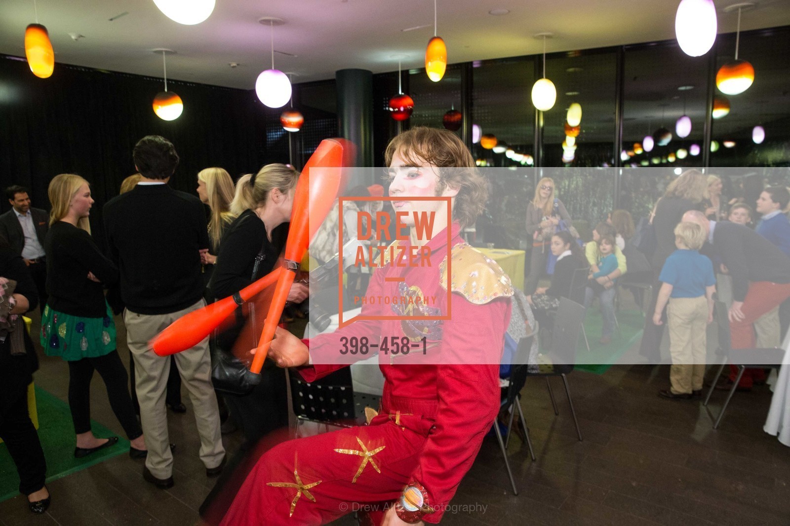 Performance, DE YOUNGSTERS A Bigger Family Party, US. US, January 10th, 2014,Drew Altizer, Drew Altizer Photography, full-service agency, private events, San Francisco photographer, photographer california