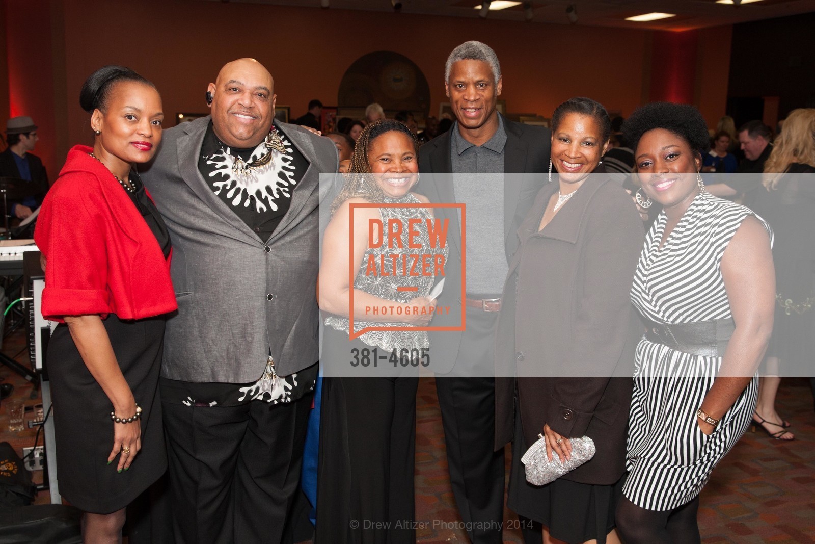 Vanessa Williams, Donald WIlliams, Marlene Harris, Master Freddy Lockett, Angela Moore, Shenessa Williams, Photo #381-4605