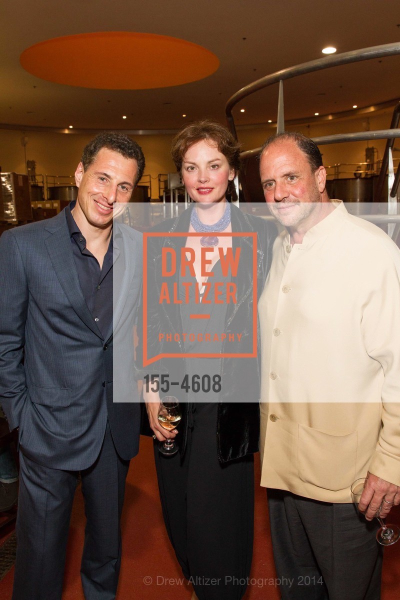 Alex Shustorovich, Nina Kotova, Barrett Wissman, FESTIVAL DEL SOLE Patron Dinner at KELLER ESTATE, US, July 15th, 2014, Photo #155-4608 Alex Shustorovich, Nina Kotova, Barrett Wissman, Photo #155-4608